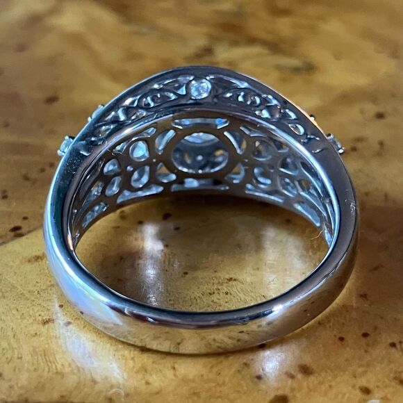 Genuine Moissanite Sterling Silver Ring Size 9 - Picture 5 of 10